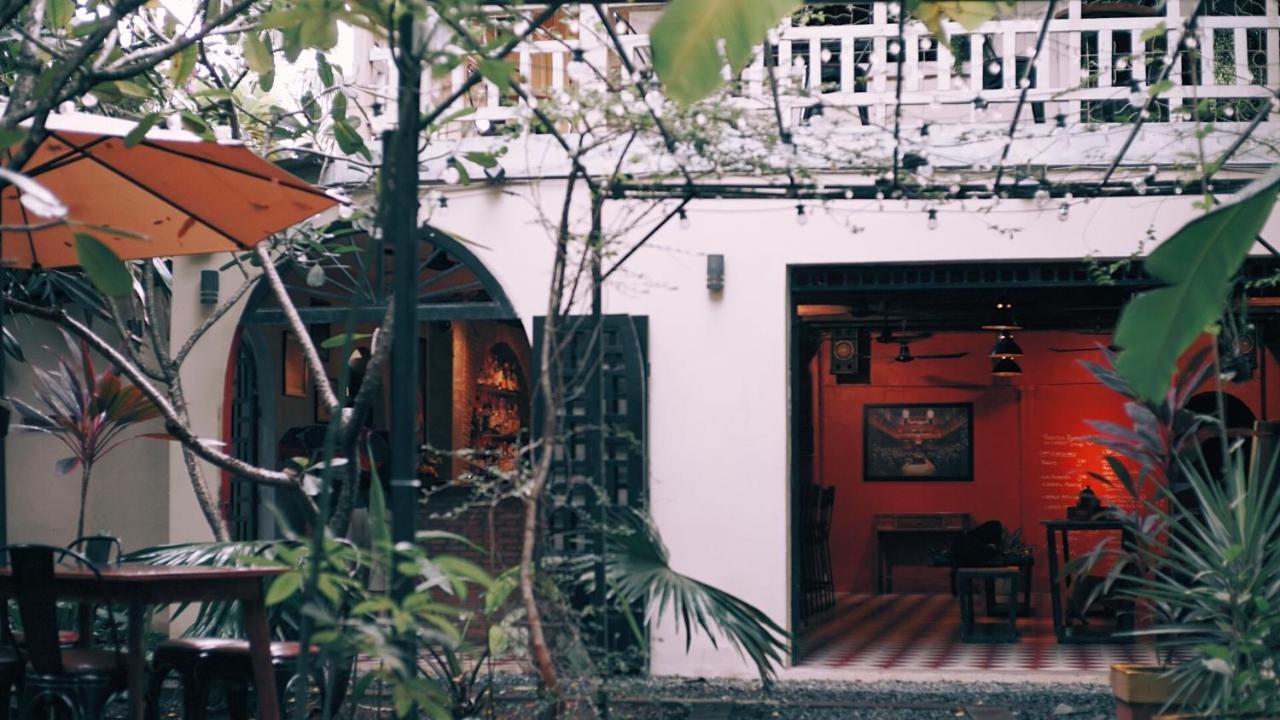 Hotel Monkey Republic Kampot Exterior foto